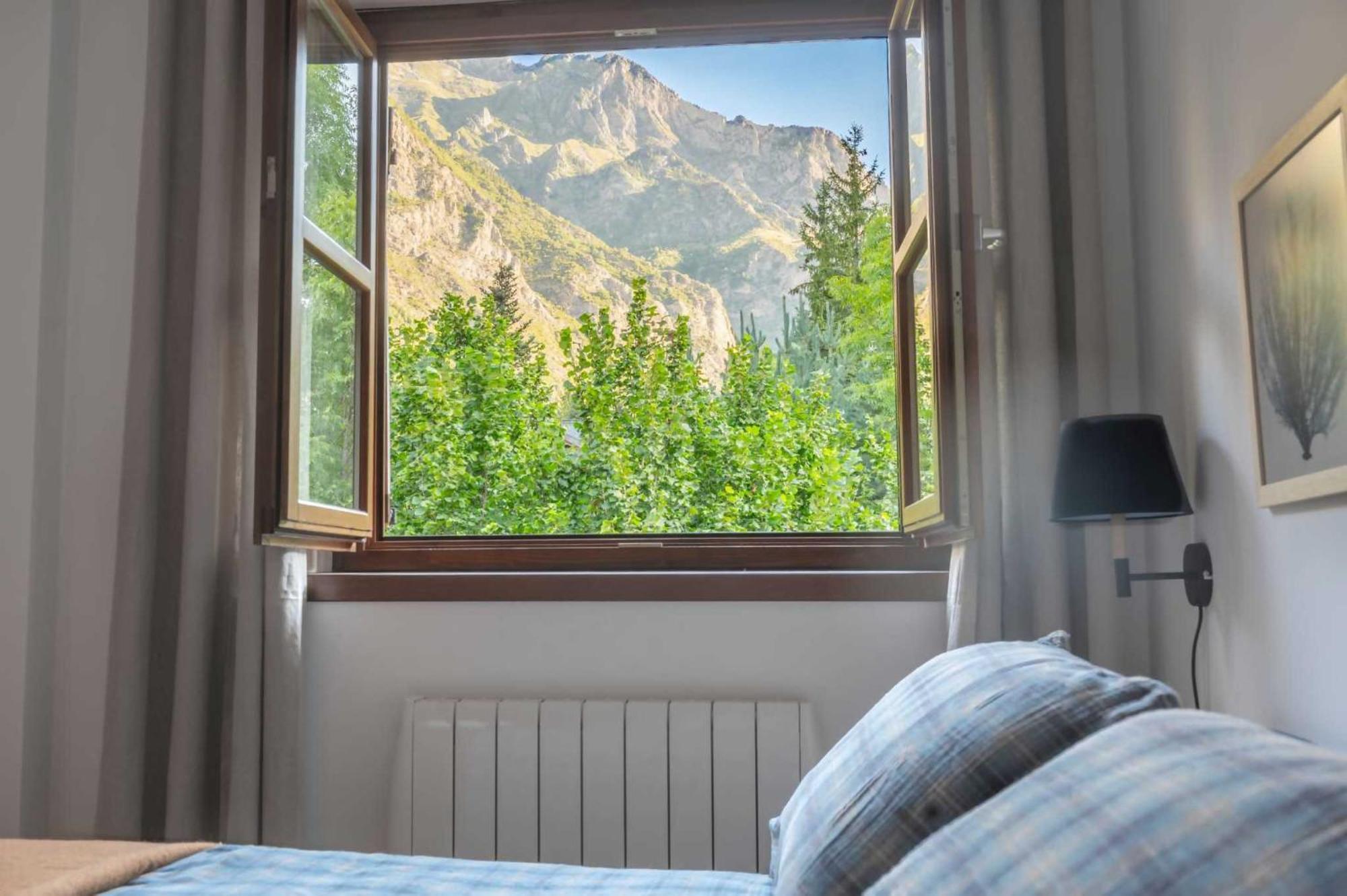 Ferienwohnung Loira Casa Sanchines Duplex De Lujo En Benasque Exterior foto