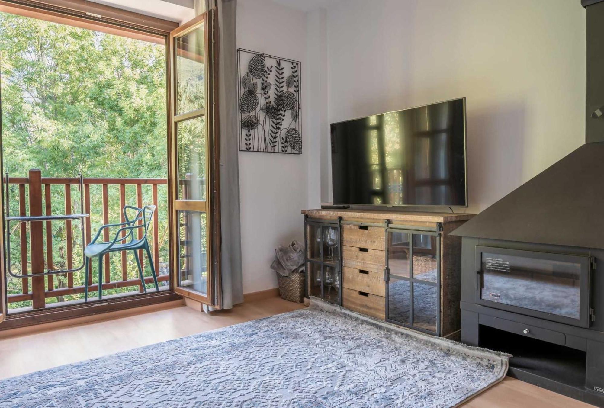 Ferienwohnung Loira Casa Sanchines Duplex De Lujo En Benasque Exterior foto
